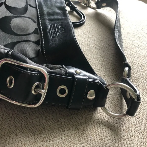 Coach hobo purse - Picture 9 of 9